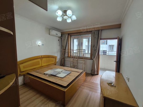 绍兴越城市区环内稽山公寓稽山公寓3楼,中套,房子干净整洁!