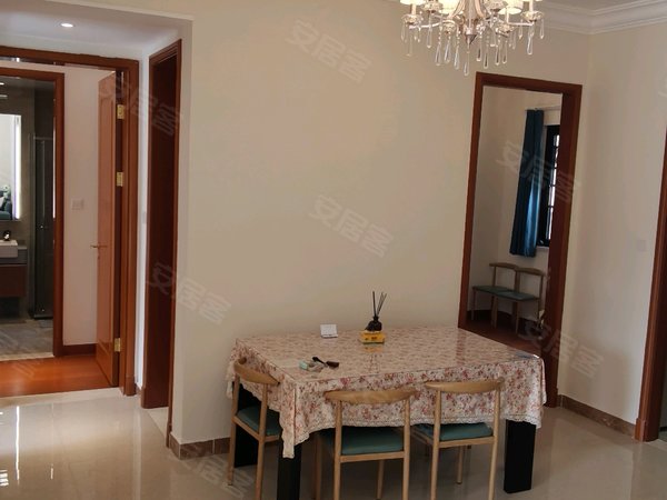 成都崇州羊马恒大银海湖(二期)恒大银海湖(二期) 3室2厅2卫出租房源