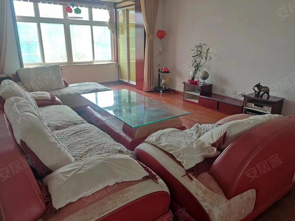 银川兴庆湖滨街湖滨花园(兴庆区公寓住宅)湖滨花园130平米5楼.