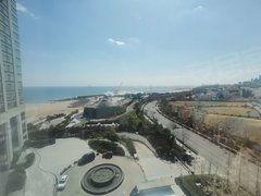 青岛崂山浮山前银座领海公馆一线海景大平层可居住可商用出租房源真实图片