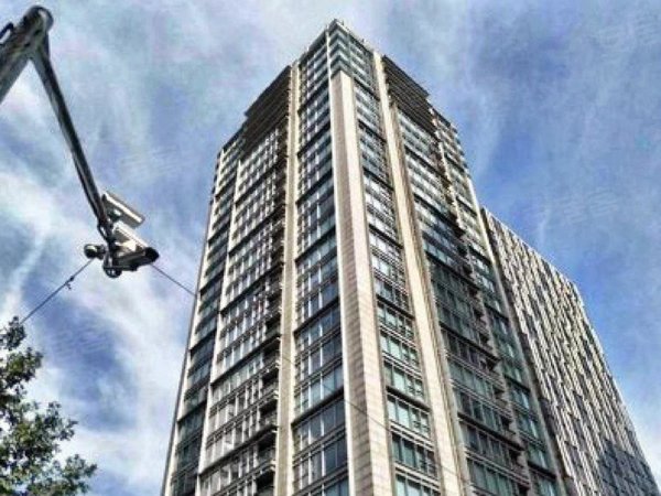 上海黄浦淮海中路济南路8号小区出新天地标杆巴卡拉 落地窗 全屋地暖