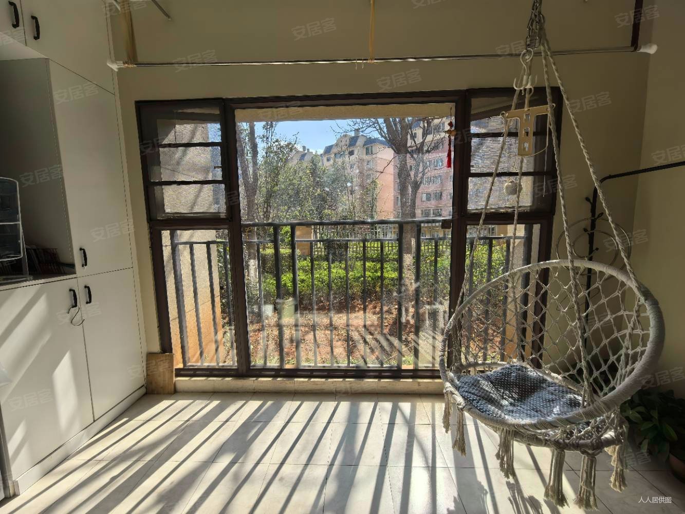 金地悦天下珺悦3室2厅2卫120㎡南北138万