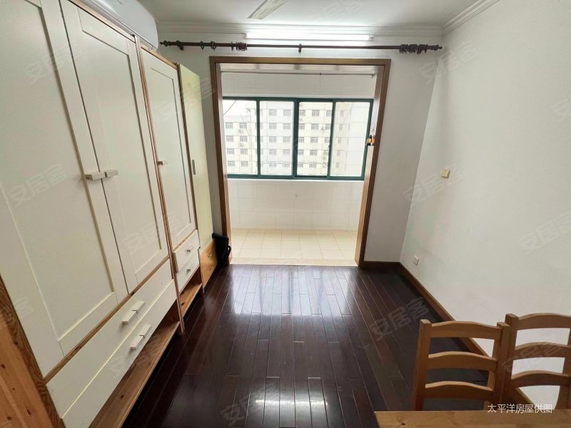 田林新苑电梯房近地铁满五高楼层视野无遮挡朝南