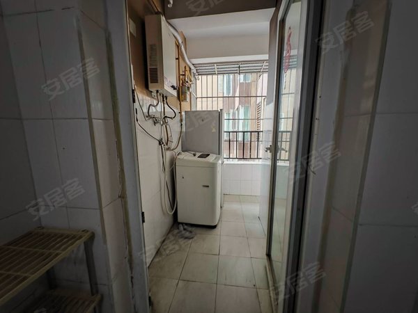 简阳海桐小区三期实拍图片,海桐三期,精装房1室1厅1卫,拎包入住.