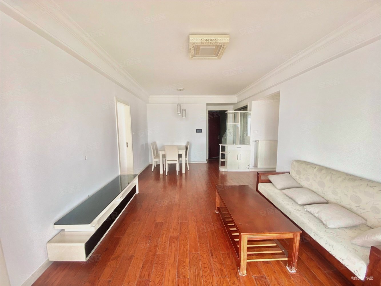 有电梯 近地铁,保利罗兰春天二手房,217万,3室2厅,1卫,93平米-南京