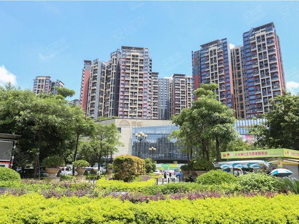 深圳龙岗坂田信义嘉御山坂田北地铁站  信义嘉御山 精装电梯大3房拎包