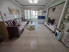 巴音郭楞库尔勒东站铁路45区两室两厅，中装干净，800每月，押金两千拎包住出租房源真实图片