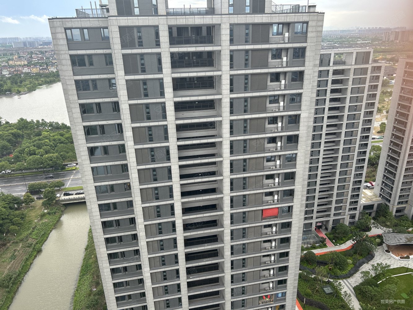 万城景湖园3室2厅2卫96.45㎡南北180万