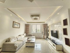 广汉行政广场北区公园出租:龙江小区三楼套三双卫，全装修家具家电空调三台，出租房源真实图片