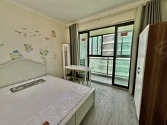 重庆渝北回兴卧室阳台 回兴地铁 可短租月付 配套齐全 电话看房 采光超好出租房源真实图片