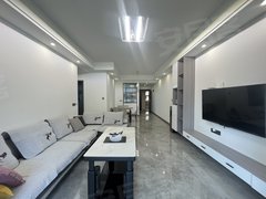 恩施恩施市火车站清外高中对面，瀚澜园精装3室2卫，近亚菲亚，拎包入住 密码锁出租房源真实图片