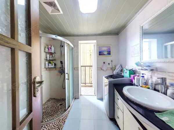 深圳南山前海港湾丽都新上 港湾丽都花园|4室2厅 方正实用 高性价比