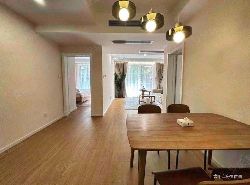 满五 刚需两居 出行方便 近地铁 电梯房 精装可拎包入住,漕河景苑二手