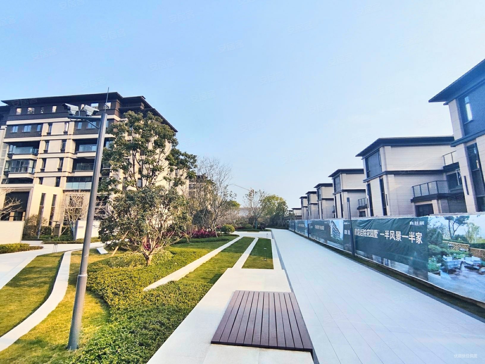 超大露台联发臻境三层叠墅急售花园洋房总高六层电梯房