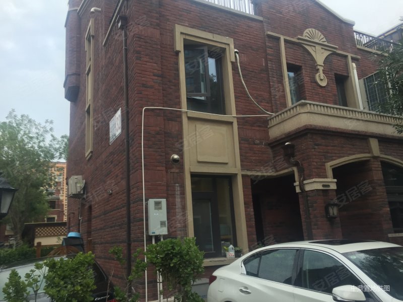 当代旭辉墅4室2厅3卫101㎡南北435万