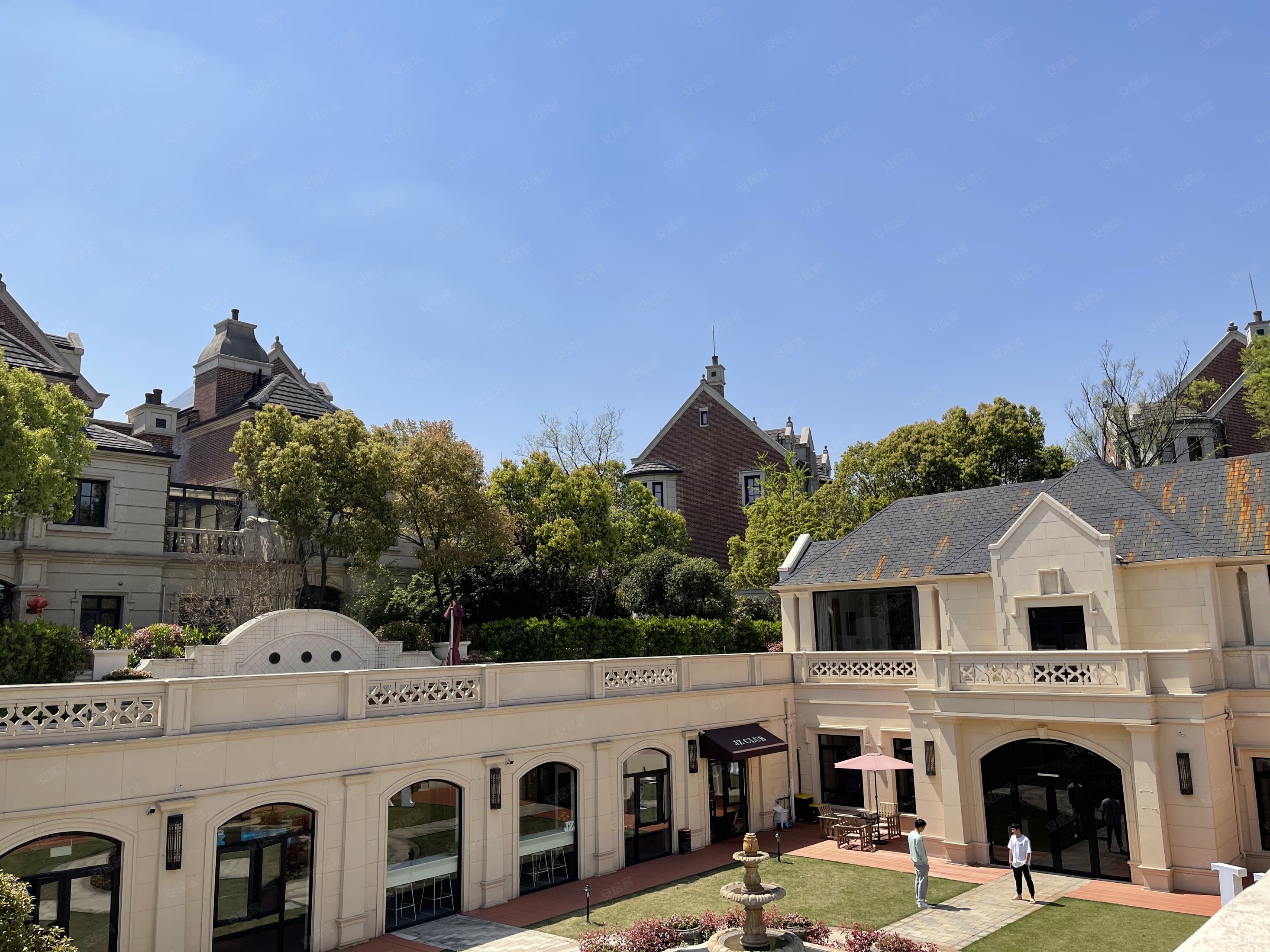 我是中建大公馆中海物业租售中心新出独栋350户型