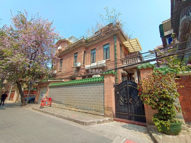 东山口红砖别墅 广州老洋房 三层带花园车位 看房方便,达道路松岗东