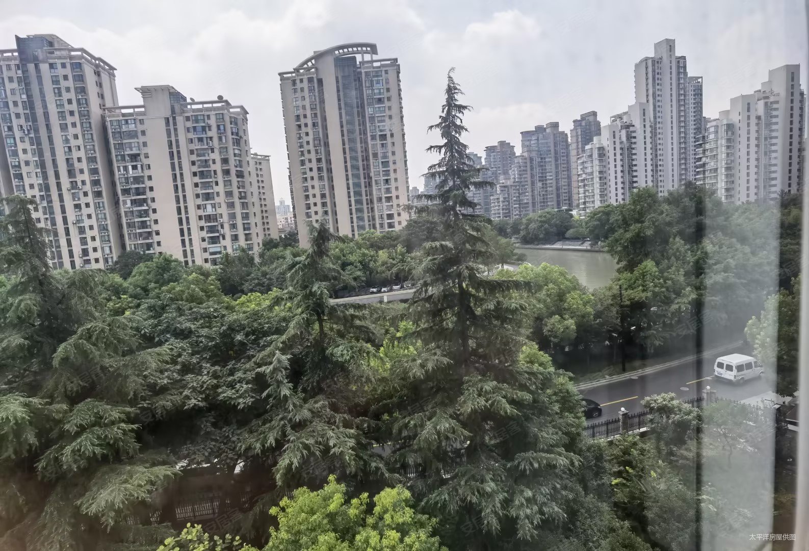 光复新苑2室2厅1卫123㎡南北1068万