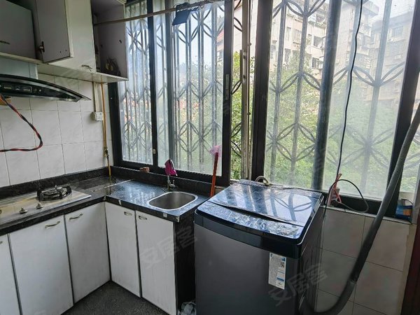 广州荔湾芳村合兴苑一号线芳村地铁站  合兴苑小区 步梯4楼  两室一厅