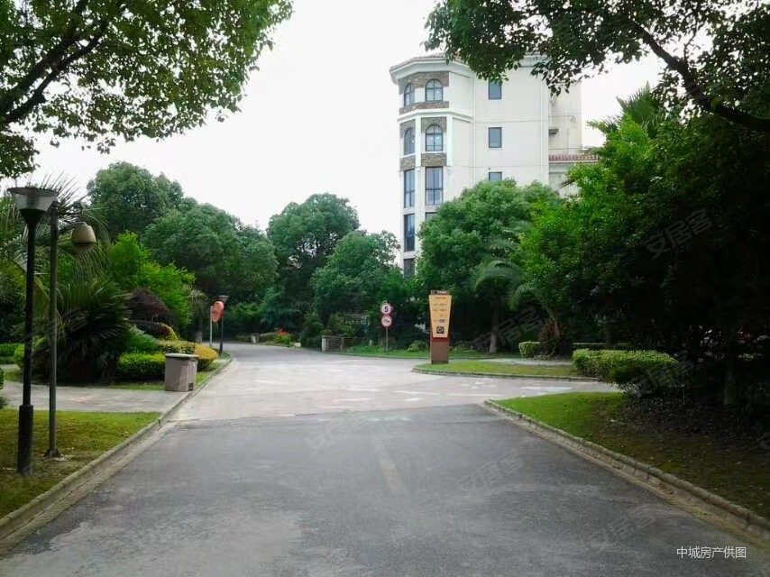 绿地21城c区别墅