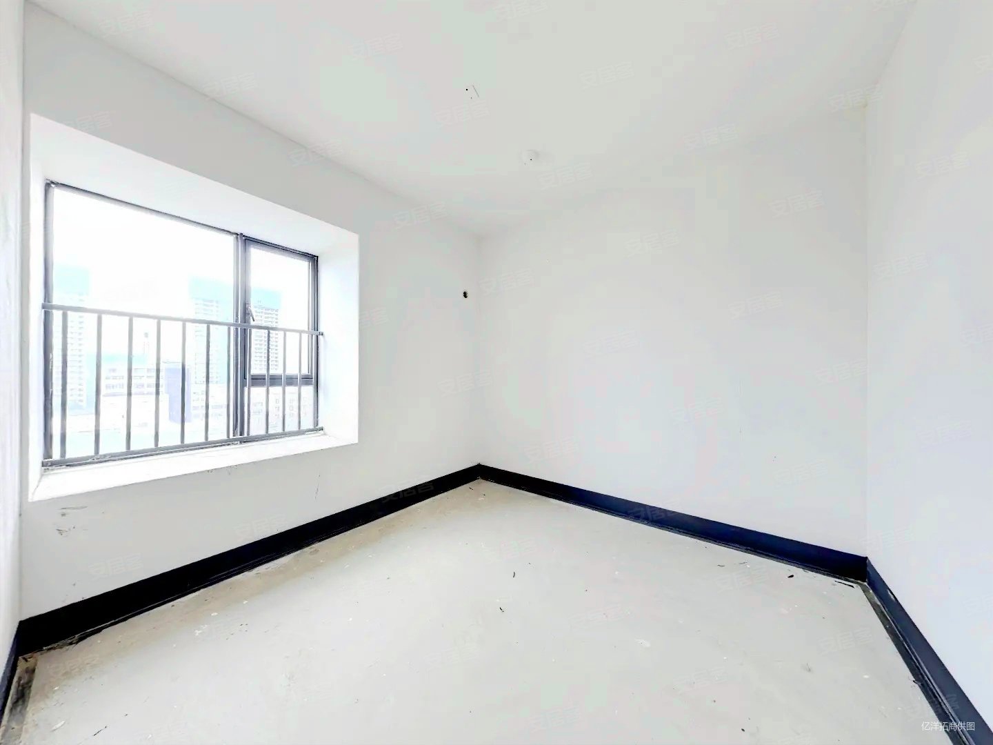 招商一江璟城(北区)4室2厅2卫134.96㎡南北160万