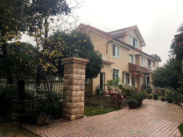 杭州富阳银湖金苑山庄野生动物园站 独栋别墅 500方花园 可自住办公