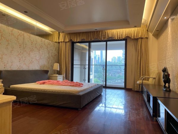 深圳龙华梅林关口星河丹堤星河丹堤270平米复式诚意出租,自住会所办公