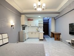 乌鲁木齐沙依巴克宝山路德汇万达广场公寓楼实图地暖精装一室一厅出租房源真实图片