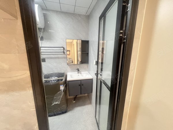 金华东阳横店华夏大道682号楼横国大酒店旁边 可月付 无中介废 家电齐全拎包入住 停车方便出租房源真实图片