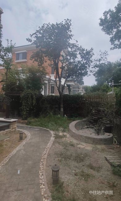 国华东方美郡(别墅)7室2厅3卫284.64㎡南北1400万