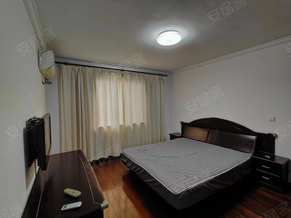 上海松江松江新城景怡花苑(公寓住宅)实验二小100米,立信会计100米