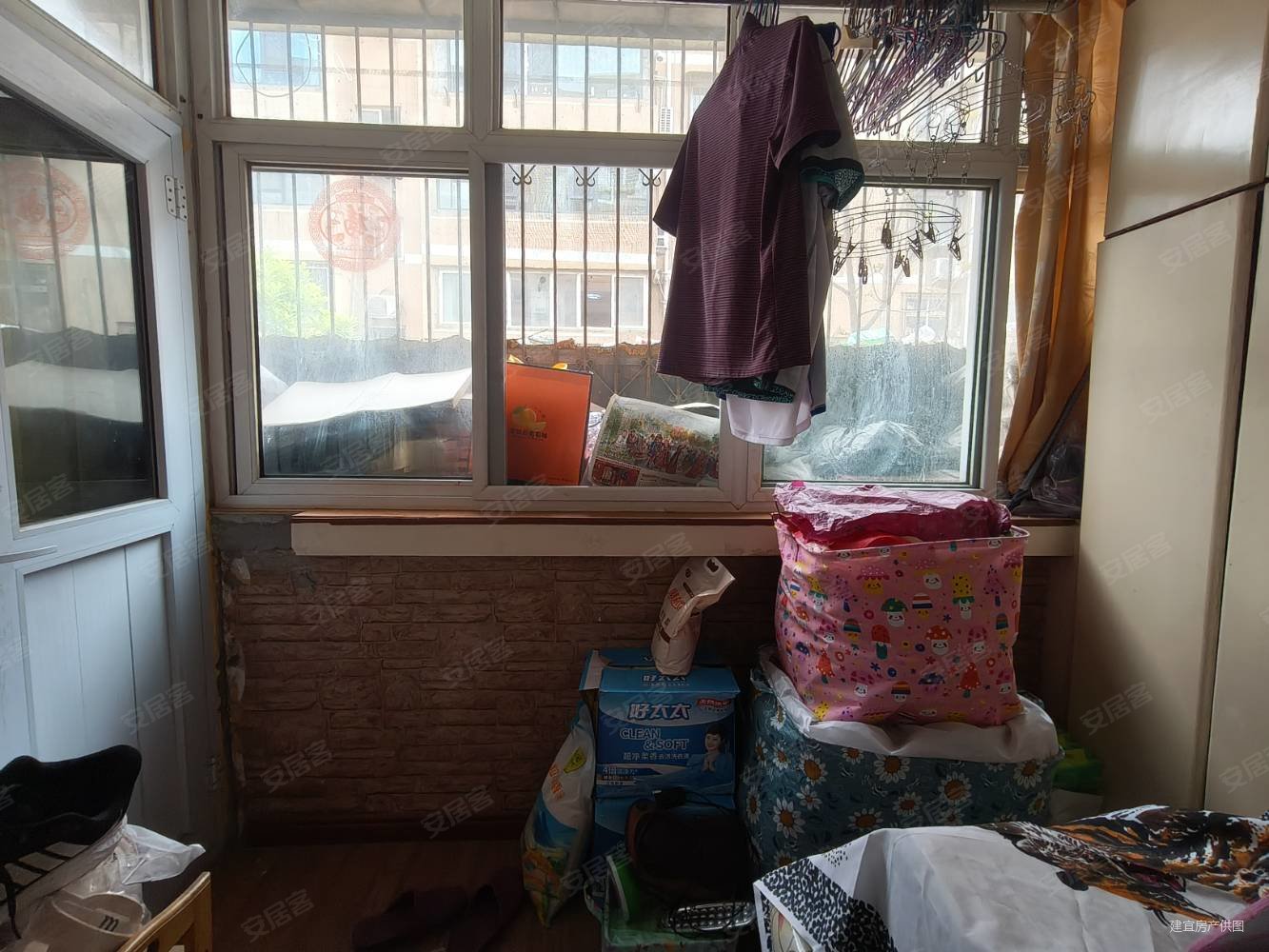 印染厂家属院3室2厅2卫120.78㎡南北218万