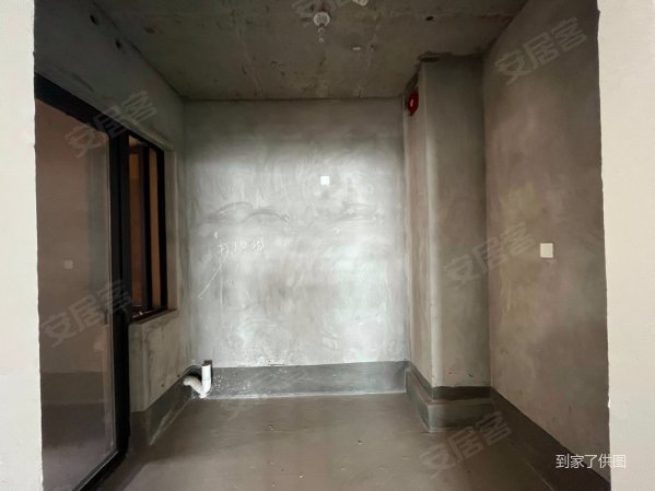 中国核建紫金一品(一期)3室2厅2卫114.62㎡南149.3万