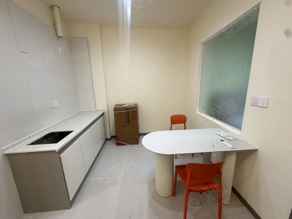 湖州安吉县递铺宁馨花园出租梅花岛旁宁馨花园 多套奶油风单身公寓独门独户 家电齐全出租房源真实图片