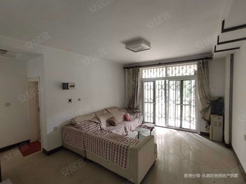 汀香水榭 正南朝向 满二 精装修 临地铁 大两居金银湖