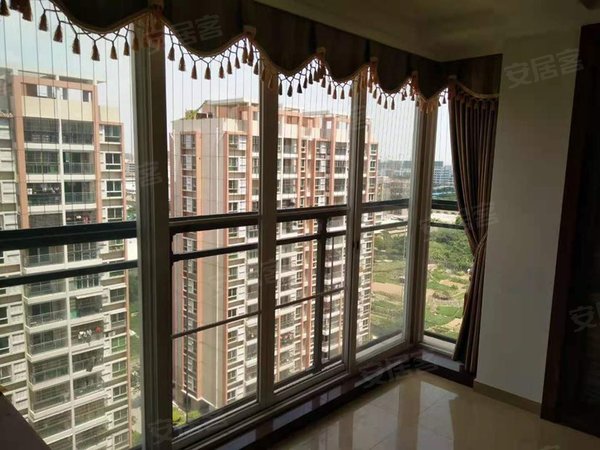 汕头龙湖星湖商业城广梅汕家园广梅汕家园三期13楼 特推3房2出租房源