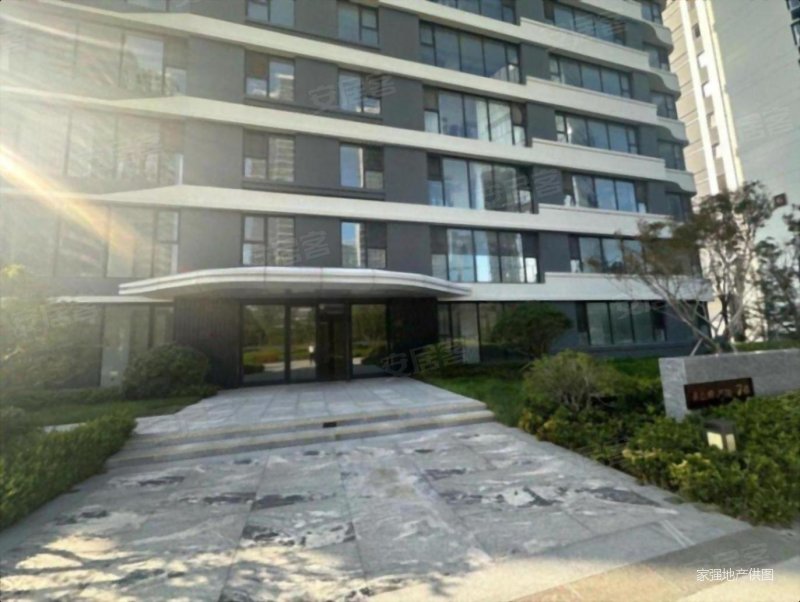 灵山湾核心 海信灵山湾品质楼盘,地铁口 全明户型