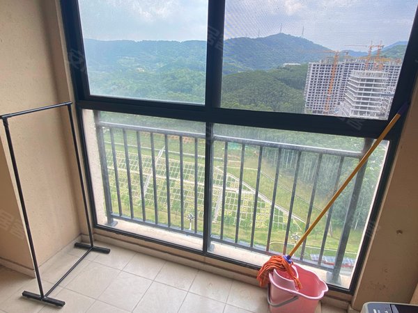广州黄埔永和开发区万科山景城山景城西区两房中层配齐2500 货量少出