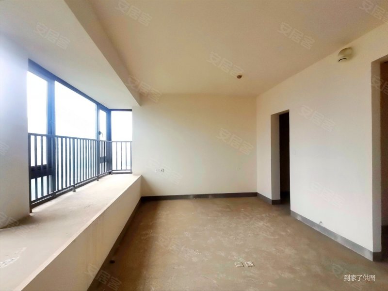 融景城馨苑 近地铁 板楼 好房 带电梯 中间楼层采光好