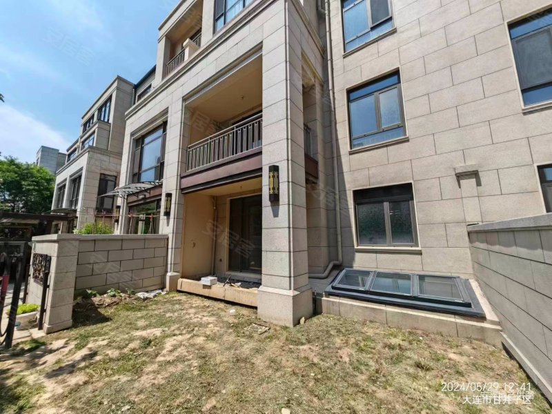 大连房产网>大连二手房>高新园区二手房>软件园二手房>大华诺斐墅>800