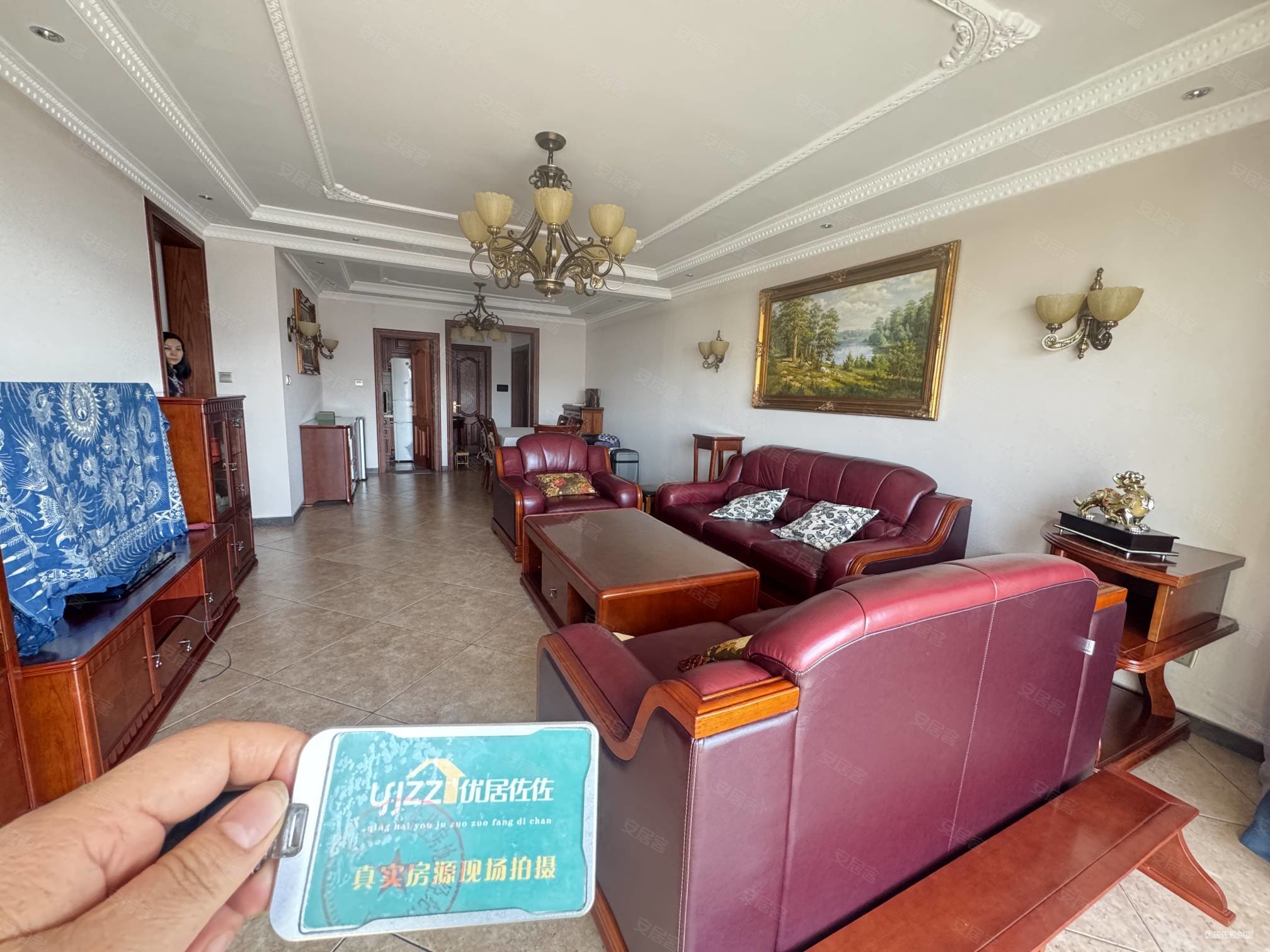 宝光翡翠华庭3室2厅2卫145㎡南北186万