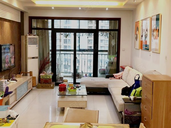 扬州邗江火车站京华御景苑京华商圈,京华御景苑,精装修3房间,有车位