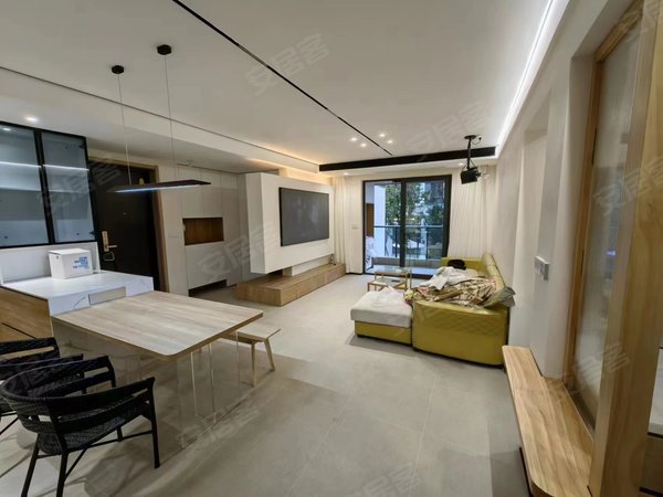 重庆北碚蔡家龙湖三千庭(南区)装修很好,曹家湾轻轨旁,龙湖品质洋房