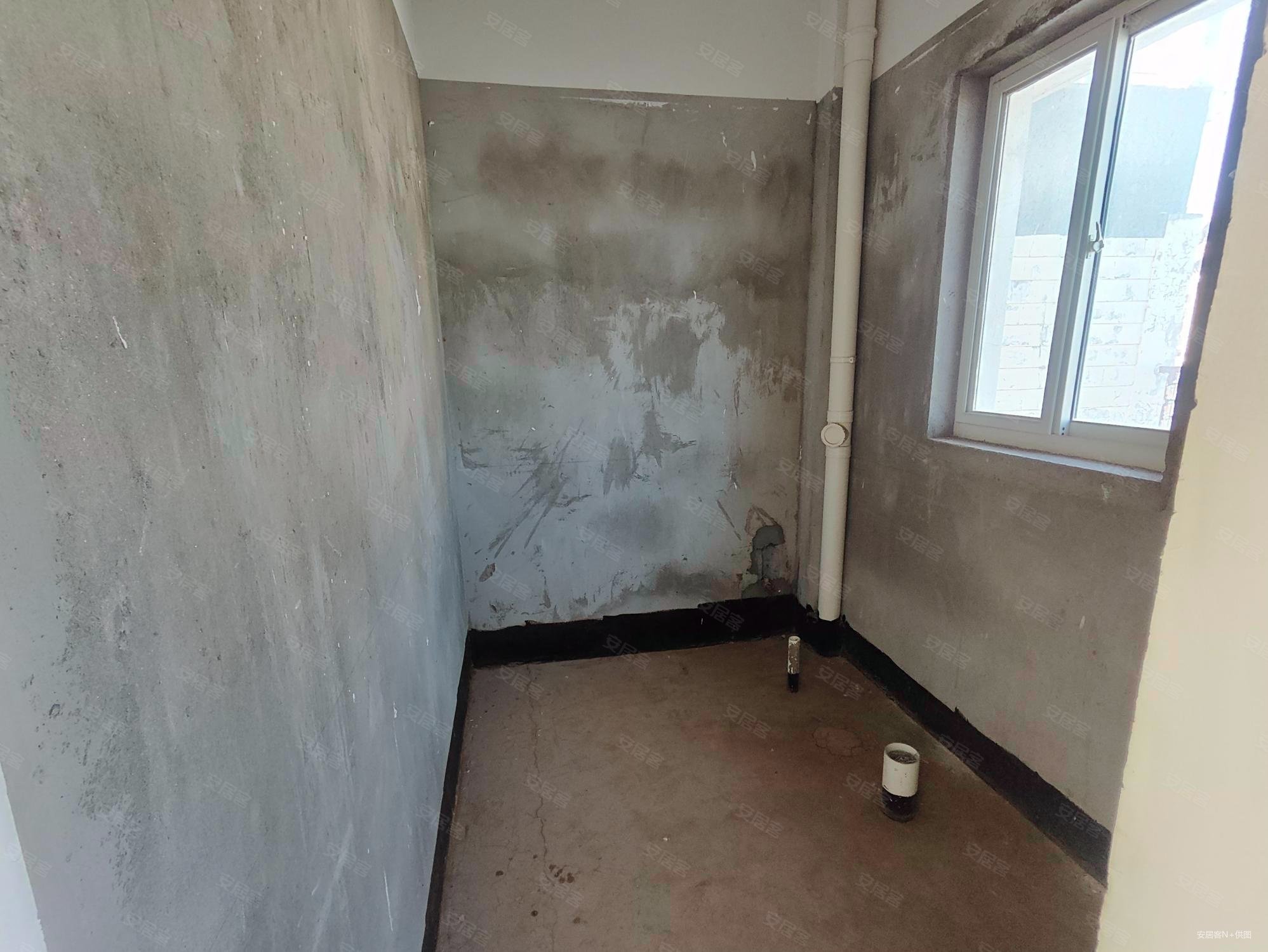 未来海岸(别墅)4室2厅4卫214.94㎡南北120万