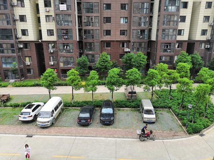 左岭社区人口_社区人口普查照片(2)