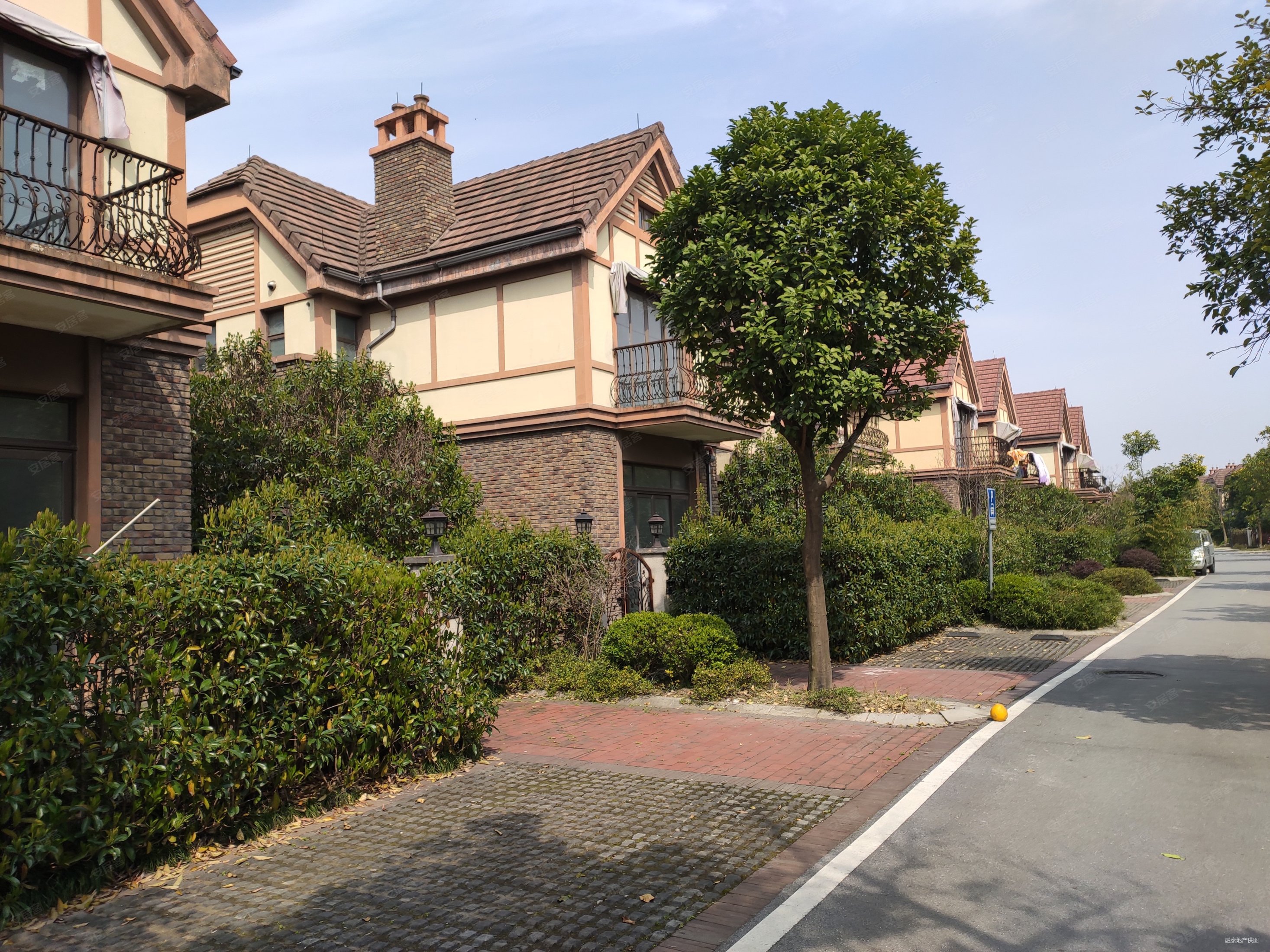 富力湾双拼别墅4房全新毛坯南花园200近青浦城区