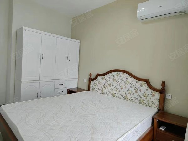 绍兴柯桥柯桥华宇城市之星大润发旁,城市之星,蓝堡公寓,整租三室出租