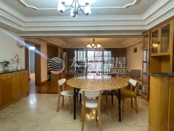 【多图】金汇华光城,龙柏金汇租房,近金汇四季广场!全屋精装超大空间!