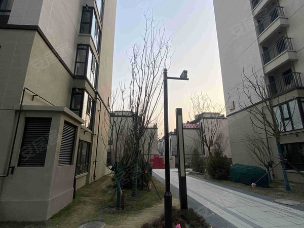 北京顺义中央别墅区祥云赋后沙峪 祥云赋小区 精装4居室 家具齐全