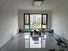 出租新区政府隔壁东方雅苑三室俩卫120平米空房专业新区租房！